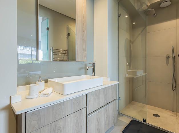 To Let 2 Bedroom Property for Rent in Sea Point Western Cape